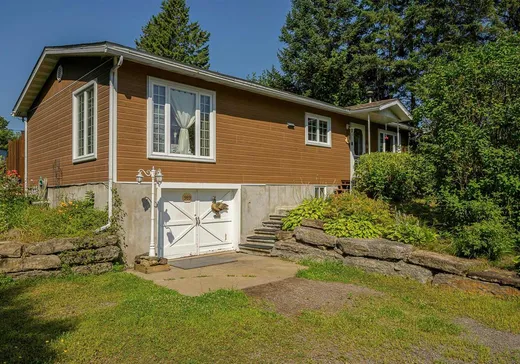 Maison à vendre - 989 Rue Laurette, Saint-Jérôme, J5L 1J1
