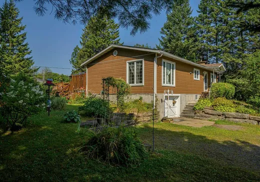 Maison à vendre - 989 Rue Laurette, Saint-Jérôme, J5L 1J1