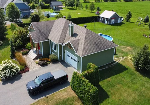 Maison à vendre - 6 Rue des Loisirs, Warwick, J0A 1M0