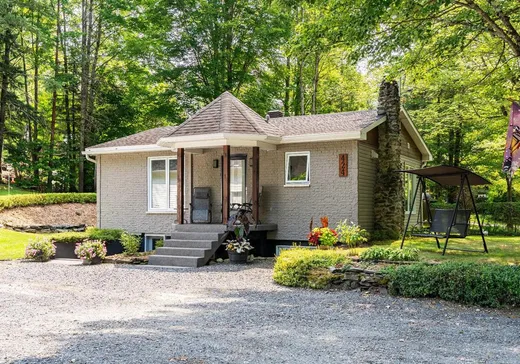 Bungalow à vendre - 424 Rue des Pins, Coaticook, J0B1L0
