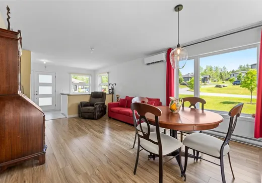 Maison à vendre - 133 Av. de l'Ail-des-Bois, Orford, J1X 0S9