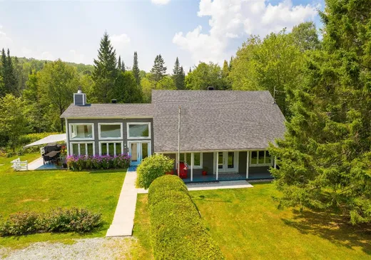 Maison à vendre - 517 Ch. du Grand-Bois, St-Etienne-De-Bolton, J0E 2E0
