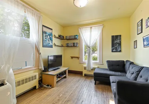 Maison à vendre - 9161 Av. Souligny, Montréal (Mercier/Hochelaga-Maisonneuve), H1L 2T9