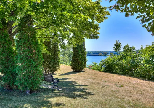 Maison à vendre - 1000 Ch. du Fleuve, Les Cedres, J7T 1B6