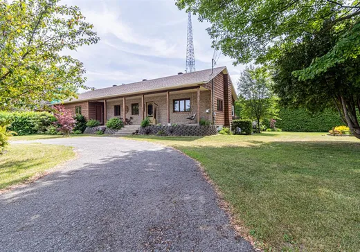 Bungalow for sale - 1481 Rue des Érables, L'Assomption, J5W5L8