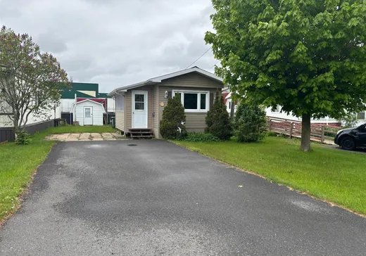 Maison mobile à vendre - 2155 Av. Rousseau, Plessisville, G6L2V5