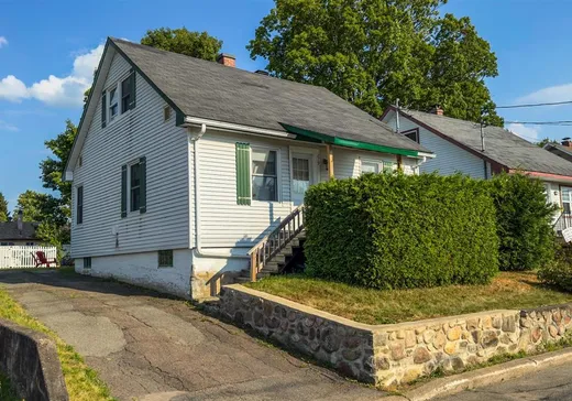Un étage et demi à vendre - 279 Rue Rosedale, Brownsburg-Chatham, J8G3A6