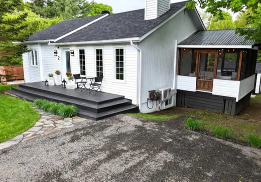 Maison à vendre - 2Z-4Z Ch. de la Colline, Saint-Sauveur, J0R 1R2