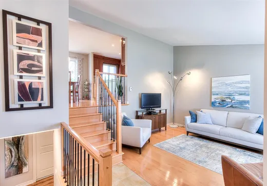 Maison à vendre - 219 Rue Olivier-Chauveau, Laval (Auteuil), H7K 3J7