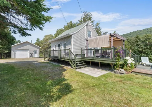 1 1/2 Storey for sale - 2925 Route 281, St-Philemon, G0R4A0