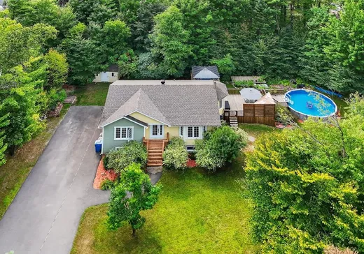 Bungalow à vendre - 365 Rue Russell, Sainte-Sophie, J5J1C3