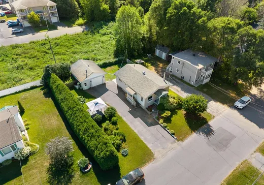 Maison à vendre - 71 Rue Doucet, Pointe-Du-Lac, G9B 1A5
