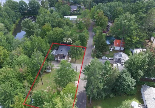 Maison à vendre - 135 4e Avenue, Saint-Félix-de-Kingsey, J0B 2T0