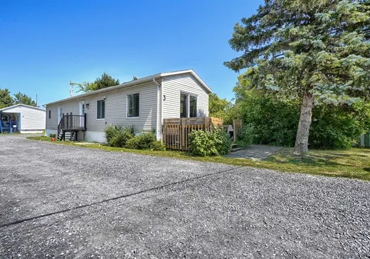 Maison mobile à vendre - 3 Rue Jacqueline, Saint-Jean-sur-Richelieu, J2X5R9