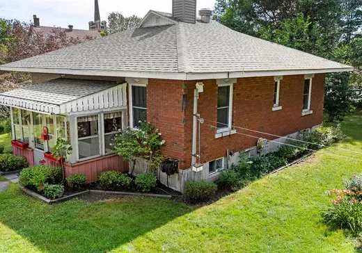 Maison à vendre - 243 Rue Ludger-Provencher, Sherbrooke, J1N 3M4