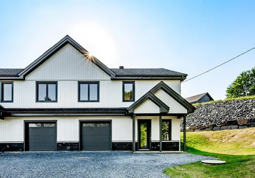 Maison à vendre - 564 Rue Doak, Coaticook, J1A 3G5