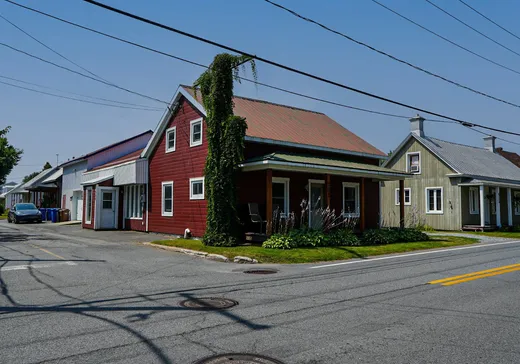 Maison à vendre - 395 Rue Principale, Saint-Roch-de-Richelieu, J0L 2M0