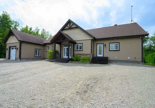 House for sale - 255 1er-et-2e Rang O., La Corne, J0Y 1R0