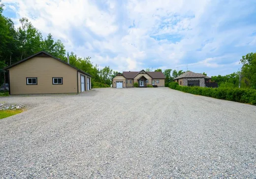 House for sale - 255 1er-et-2e Rang O., La Corne, J0Y 1R0