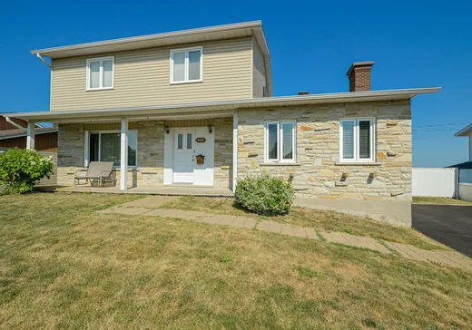 Maison à étages à vendre - 262 Rue des Colombes, Beloeil, J3G5V6