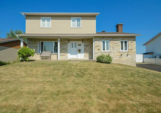 Maison à vendre - 262 Rue des Colombes, Beloeil, J3G 5V6