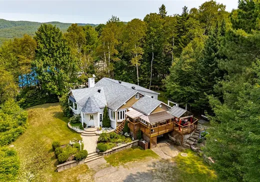 Two or more stories for sale - 26 Ch. des Aubépines, Ste-Anne-Des-Lacs, J0R1B0
