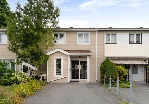 Two or more stories for sale - 712 Rue Gilles, Laval (Fabreville), H7P2W4