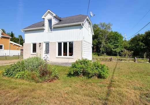 House for sale - 220 Rue de l'Église, Sept-Îles, G0G 1H0