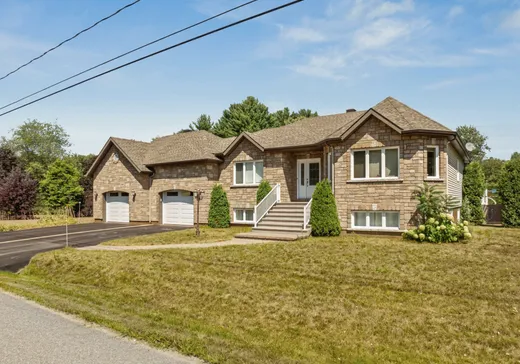 Maison à vendre - 170 9e Avenue, St-Ambroise de Kildare, J0K 1C0