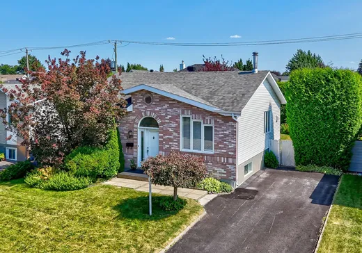 Maison à étages à vendre - 1460 Rue des Oeillets, Sainte-Julie, J3E2B9