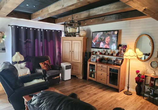 Maison à vendre - 5 Ch. Faubert, Val-des-Bois, J0X 3C0
