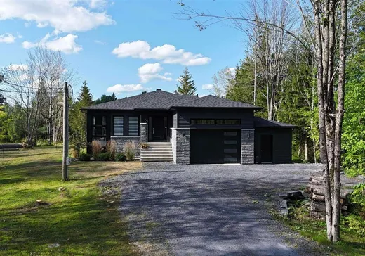 Bungalow à vendre - 643 Rue du Mont-Girard, Repentigny, J0B2P0