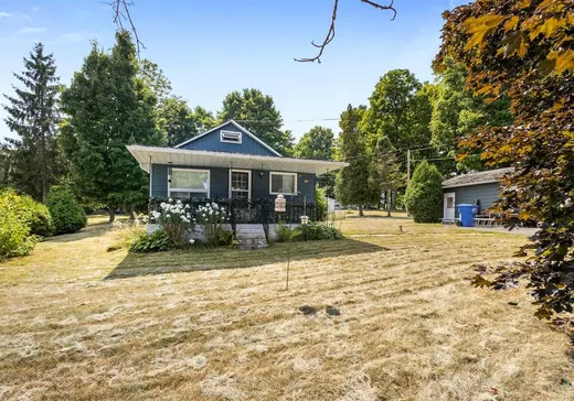 Bungalow for sale - 210 Ch. de la Rivière, Rivière-Beaudette, J0P1R0