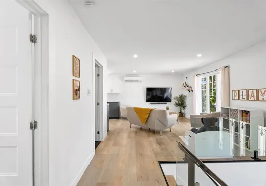 Maison à vendre - 1015 Rue Louise, Bellefeuille, J5L 1X7