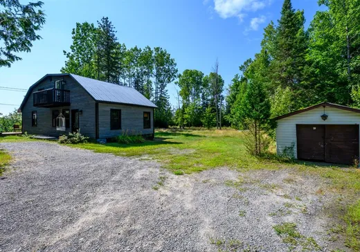 Maison à vendre - 21 Rue Principale, Lac-aux-Sables, G0X 1M0