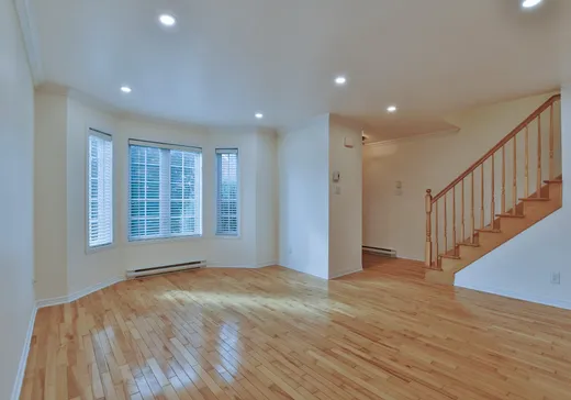 Maison à vendre - 8005 Rue Angèle, Laval (Duvernay), H7A 0B4