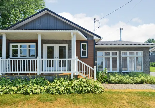 Maison à étages à vendre - 19 Rue Hébert, Saint-Stanislas-de-Kostka, J0S1W0