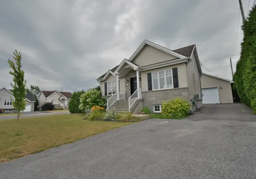 Two or more stories for sale - 502 Rue de la Bourgade, Joliette, J0K3E0