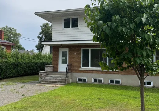 Two or more stories for sale - 58 Rue Notre-Dame, Oka, J0N1E0