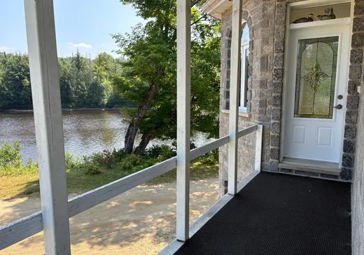 House for sale - 160-162 Ch. de la Rouge, Huberdeau, J0T 1G0