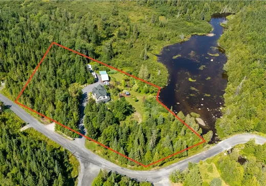 Maison à vendre - 6005 Rue Maude, Frontenac, G6B 2S3