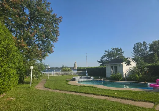 Maison à vendre - 40 Rue de la Rive, Herouxville, G0X 1J0