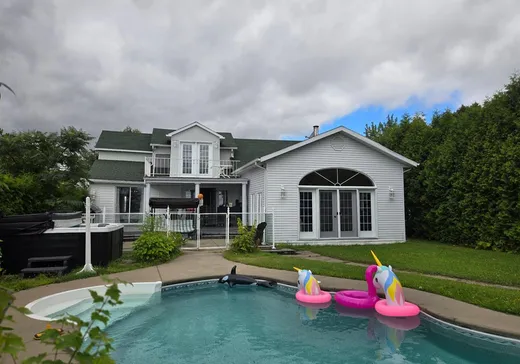 Maison à vendre - 40 Rue de la Rive, Herouxville, G0X 1J0