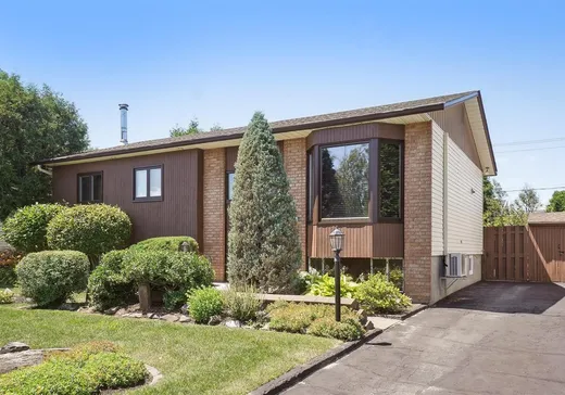 House for sale - 27 Ch. du Musée, Blainville, J7C 3R7