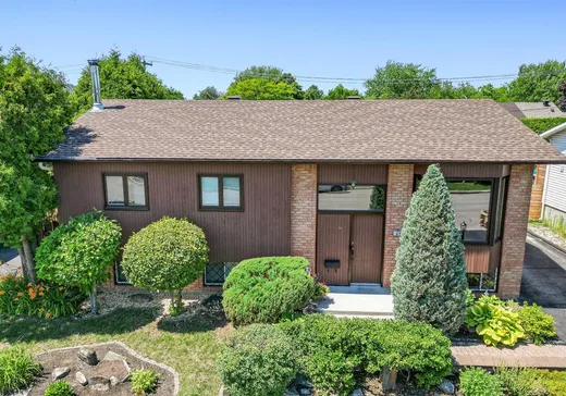 House for sale - 27 Ch. du Musée, Blainville, J7C 3R7