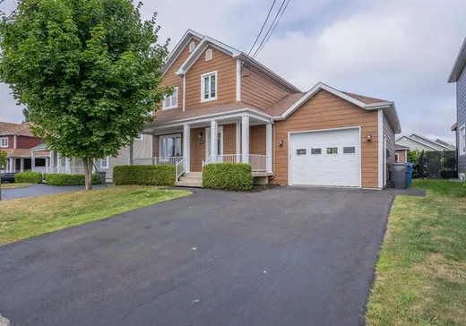 Two or more stories for sale - 2677 116e Rue, Saint-Georges, G6A1H4
