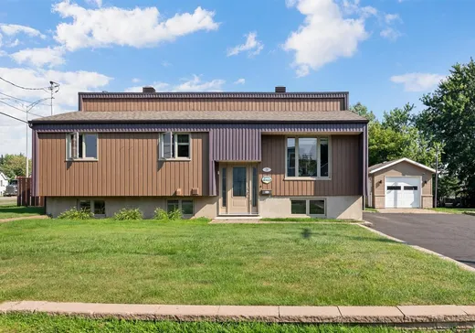Bungalow à vendre - 38 Rue de la Gare, St-Henri-de-Levis, G0R3E0