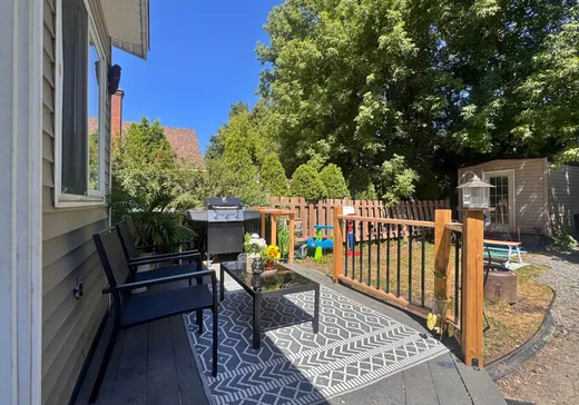 Maison à vendre - 99 Rue Robinson S., Granby, J2G 7L3