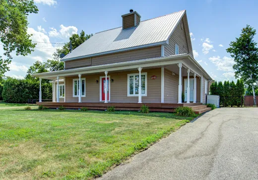 Maison à vendre - 1702 Rue des Frênes, Amos, J0Y 1Y0