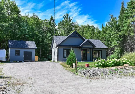 Bungalow à vendre - 217 Rue des Capucines, St-Hippolyte, J8A0K5